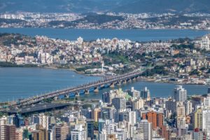 Qual o melhor bairro para se hospedar em Florianópolis-SC